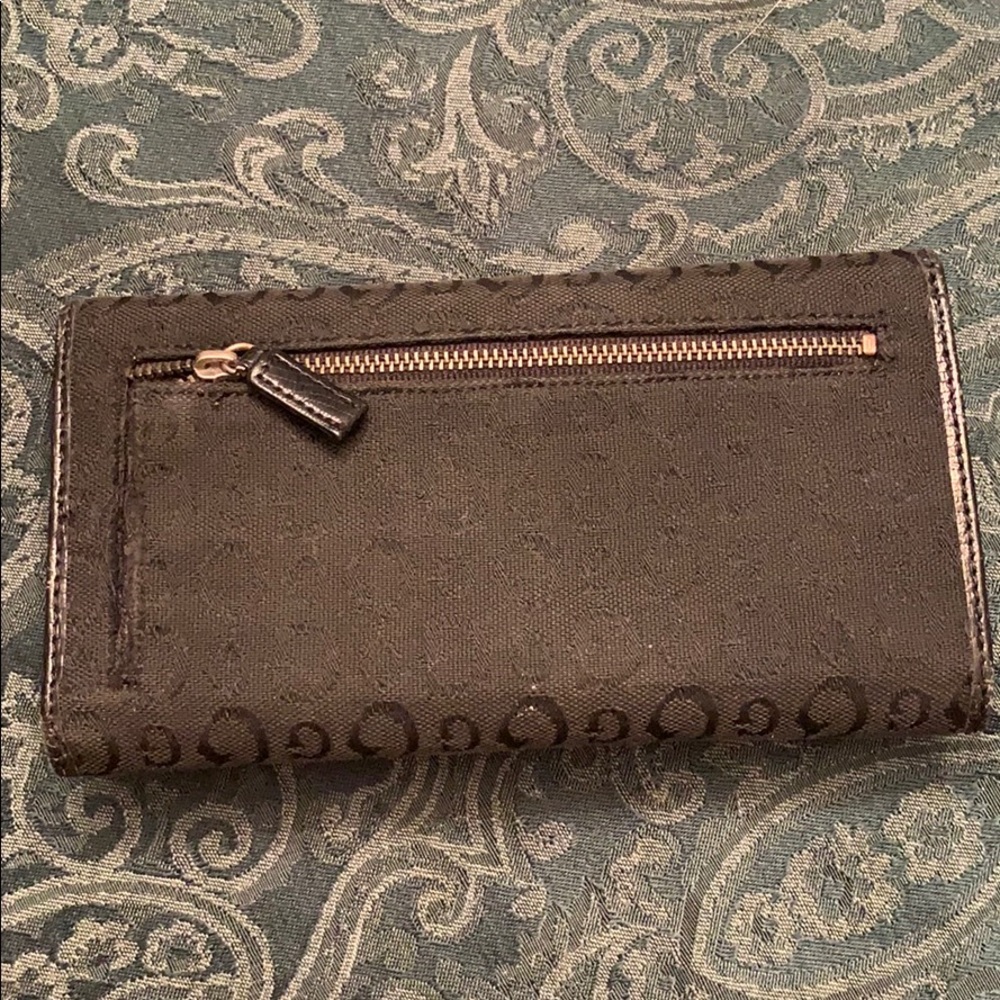Guess wallet - Picture 2 of 3